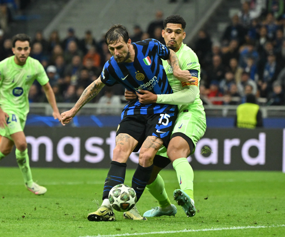 萨巴莱塔：西班牙人在世青赛后曾想签下梅西，但巴萨断然拒绝（萨巴莱塔：世青赛后西班牙欲引进梅西，巴萨坚决拒绝）