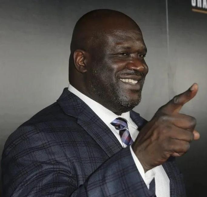 上任后首次露面，国足新帅邵佳一现场观战中国U22vs越南U22（履新后首次亮相，国足新帅邵佳一现场观战中国U22对阵越南U22）