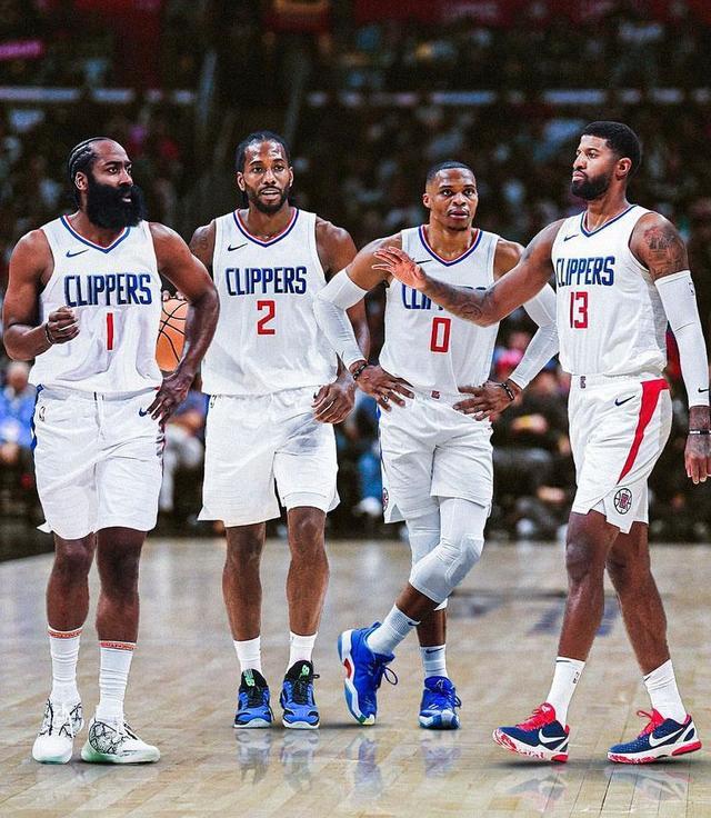 英超联赛周最佳球员：费尔南德斯获得满分10分（英超周最佳出炉：费尔南德斯获评满分10分）