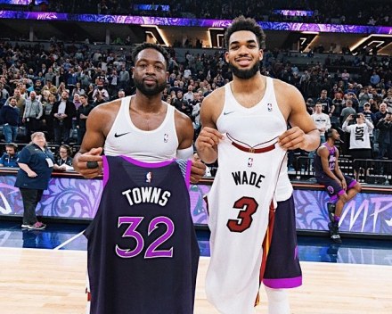 梅西附体！安东尼欧联超车后1V3吊射 10场6球2助打脸曼联+巴西男足（安东尼欧联神作：超车后1V3挑射，近10战6球2助，打脸曼联与巴西男足）