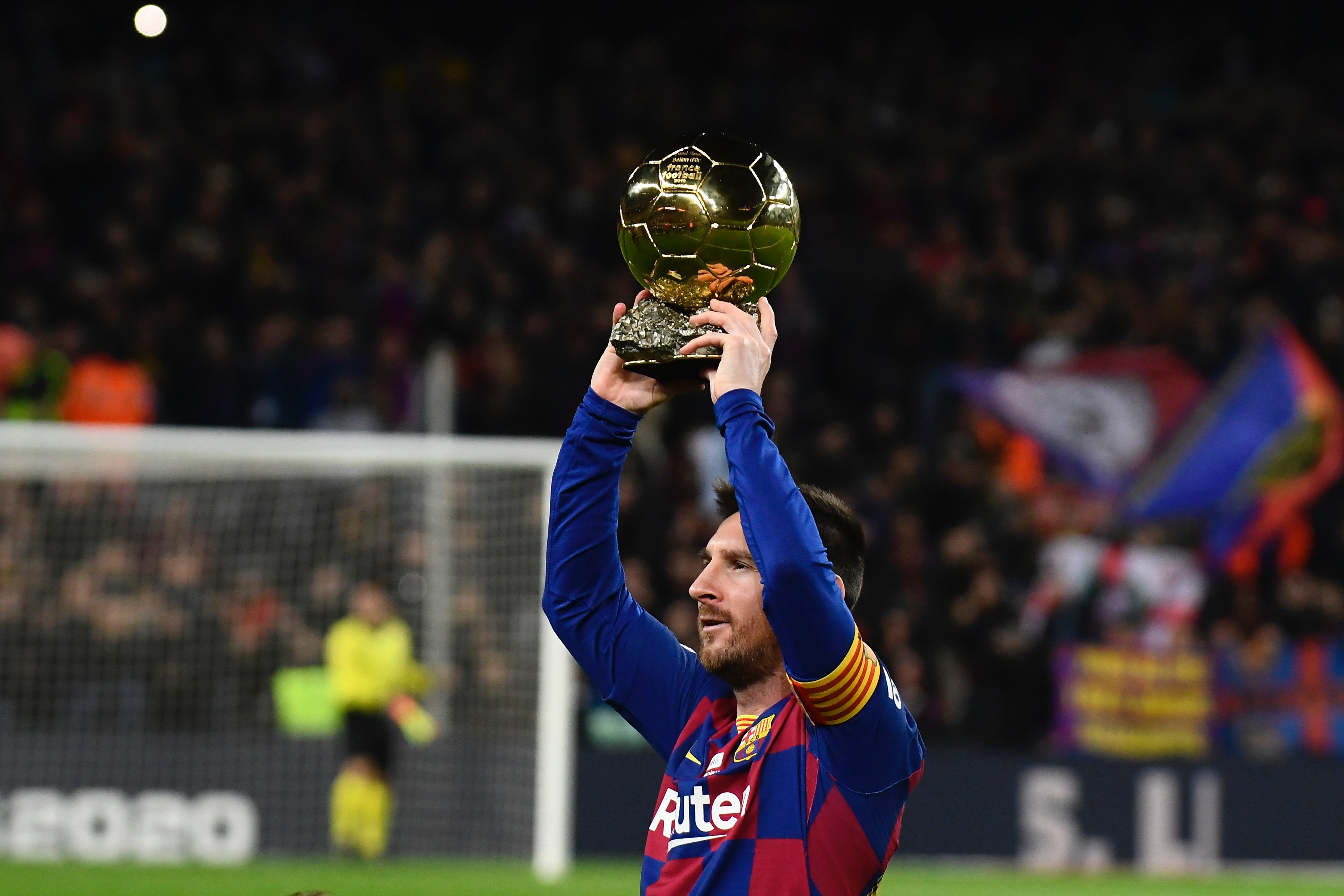 韩媒：蓉城计划下周举办欢送仪式，徐正源已成为成都“传奇”（韩媒称蓉城拟下周举行送别仪式，徐正源被誉为成都传奇）