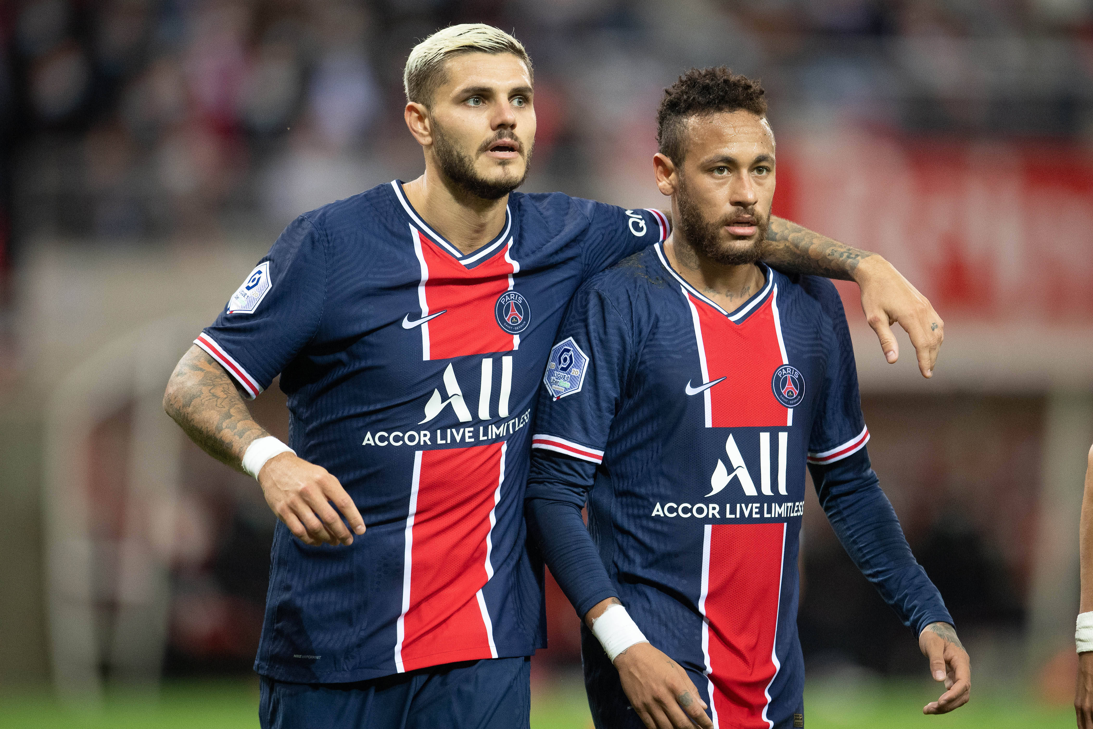 世体：施洛特贝克仍犹豫与多特续约，皇马与巴萨将争夺他（世体：施洛特贝克对与多特续约尚存迟疑，皇马巴萨或将展开争夺）