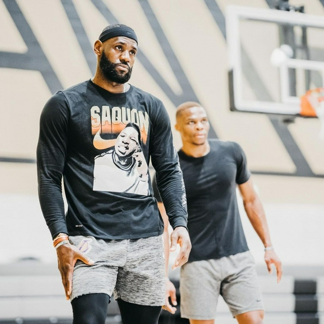 CBA球员表现回顾：辽宁男篮精彩集锦,（CBA赛场回顾：辽宁男篮球员高光集锦）