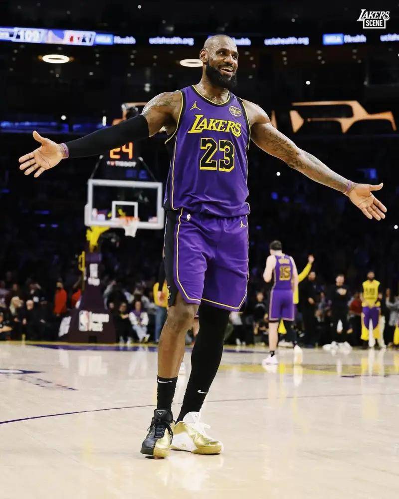 邮报：水晶宫和富勒姆关注沃特福德边锋瓦塔，标价约2000万镑（每日邮报：水晶宫与富勒姆有意引进沃特福德边锋瓦塔，身价约2000万英镑）