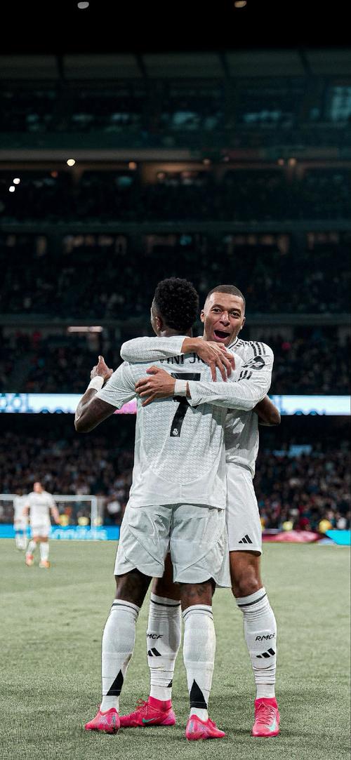 荣膺2025美职联MVP！梅西：我想和队友分享这份荣誉（当选2025美职联MVP，梅西：这份荣誉属于我的队友们）