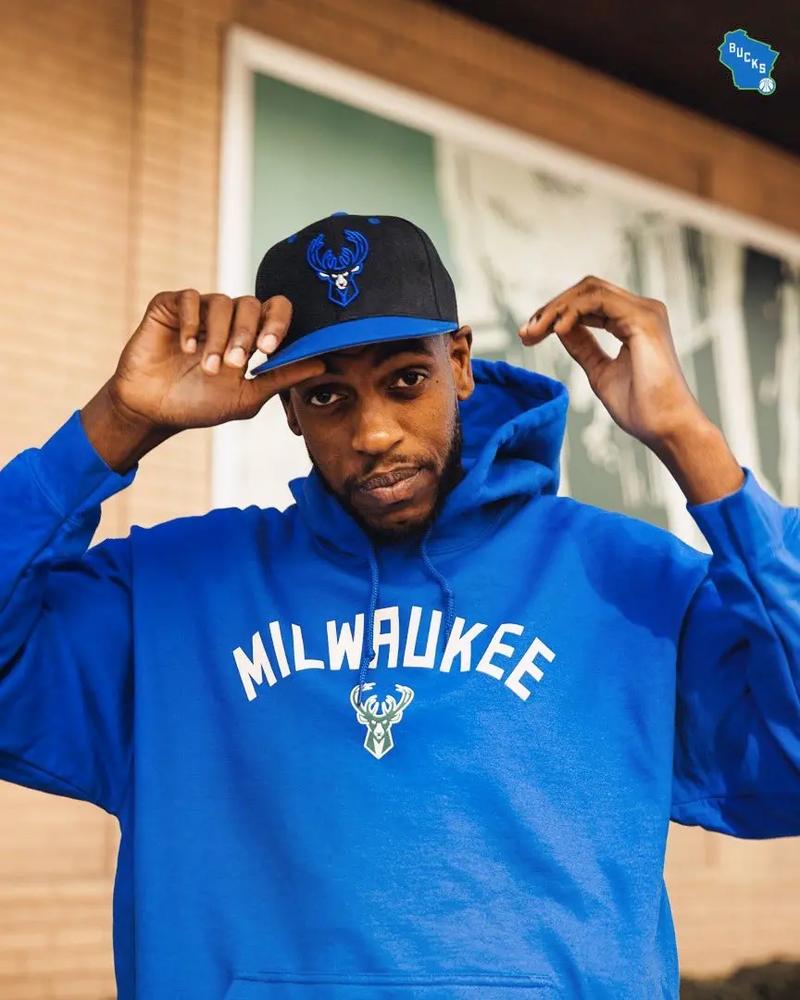 罗马诺：奥纳纳会在夏天回到曼联，但曼联还会为他找下家（罗马诺：奥纳纳今夏重返曼联，俱乐部仍将为其寻找下家）